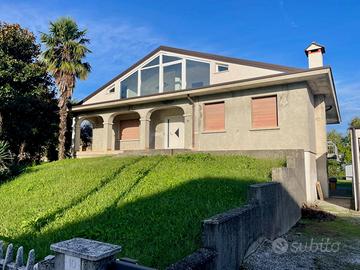 SOLUZIONE UNICA SENZA SPESE CONDOMINIALI: appar...