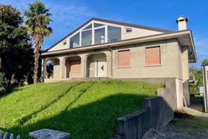 SOLUZIONE UNICA SENZA SPESE CONDOMINIALI: appar...