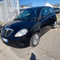 Lancia Ypsilon 1.2 Argento