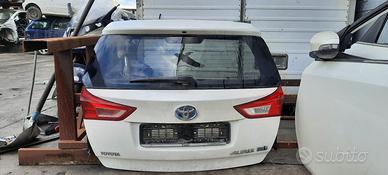 TOYOTA AURIS STATION WAGON 2014 - PORTELLONE POSTE