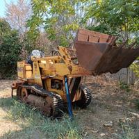 Pala cingolata MF 200D