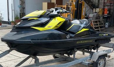 Moto d’acqua seadoo