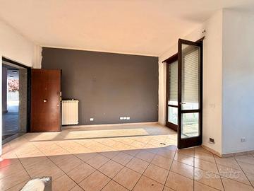 Zona Capretta - Trilocale con giardino e garage