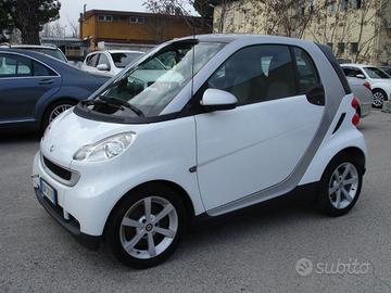 SMART ForTwo 1000 52 kW coupé limited two