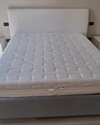 Letto contenitore  con comodini