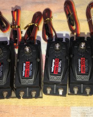 Servomeccanismi per auto e aerei Rc