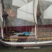 modellino nave dentro televisore antico