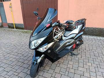 T-MAX 500 ANNO 2010 DA VETRINA!