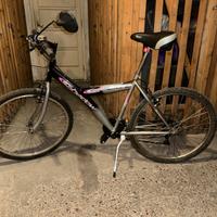 Bicicletta Shadow 4000