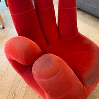 Poltrona mano rossa i velluto