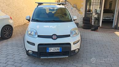 Fiat Panda 1.3 MJT 16V DPF 4x4 Climbing