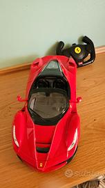 Auto radiocomandata Ferrari, cabriolet con luci