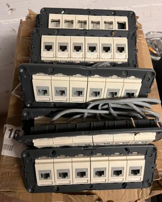 Placche 506 nº 10 più nº 60 Plug Ethernet