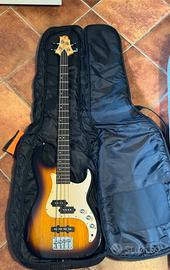 Basso Greg Bennett Corsair - ideale per iniziare