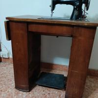 Macchina da cucire Singer anni 60
