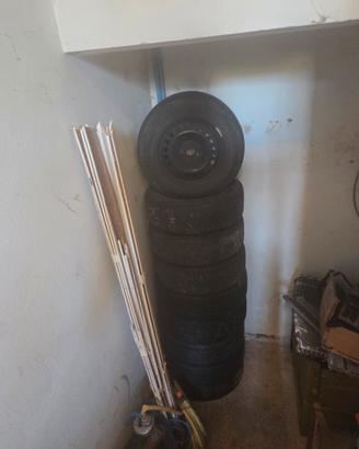 cerchi in ferro 5 fori R16 + gomme