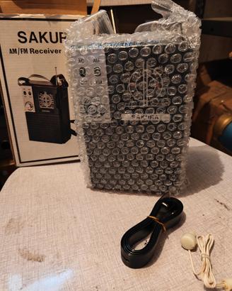 Sakura AM/FM Solid State Portable Radio Mod. E1488