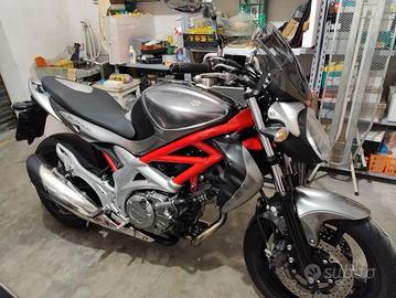 Suzuki gladius 650