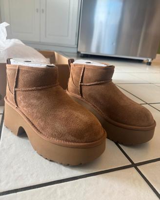 UGG   w classic ultra mini 