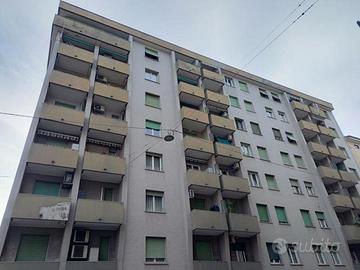 Rif.24195| box auto trieste