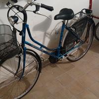 City Bike Sportiva 28" – Blu Elettrico