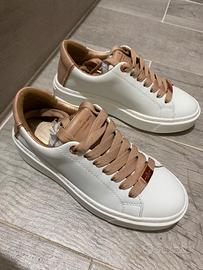 Aleandro Smith London