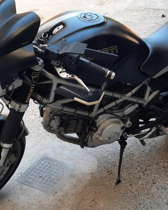 DUCATI MONSTER 620 IE DARK (2004)