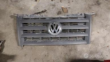 MASCHERINA ANT VOLKSWAGEN CRAFTER ANNO 2008,