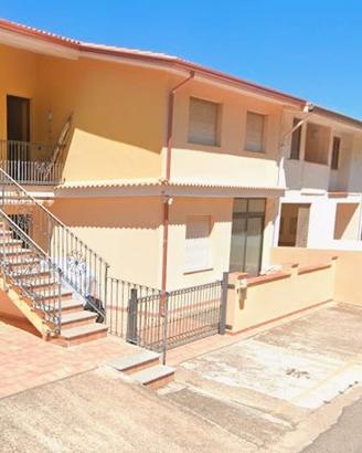 Appartamento con ampia veranda vista mare