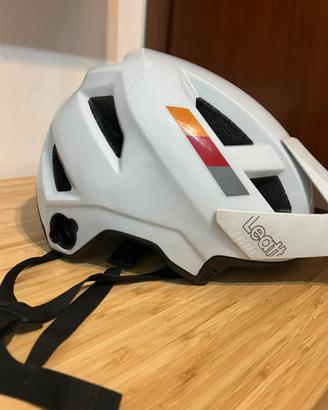 Casco professionale da enduro