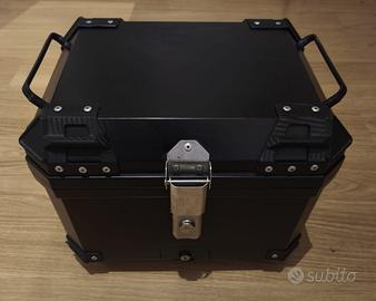 Bauletto moto KEMiMOTO 45L nero in plastica