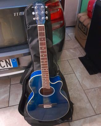 Chitarra acustica amplificata Folk