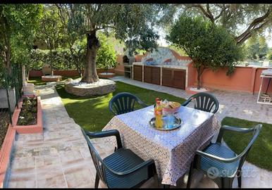 Cassetta 3 camere 2 bagni centrale