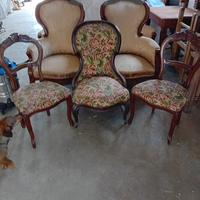 Salotto completo per appassionati di antichità