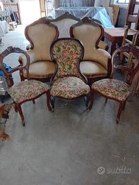 Salotto completo per appassionati di antichità