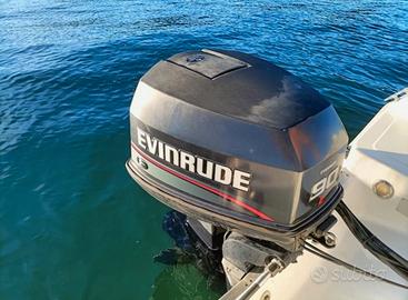 Fuoribordo evinrude 90cv V4
