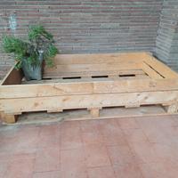 Struttura in legno - Cuccia per cani o fioriera 