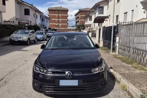 VOLKSWAGEN Polo 1.0 TSI Life (2024)