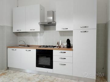 4 camere singole in centro per studenti/lavoratori