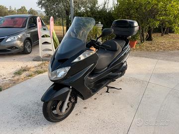 Yamaha majesty 400