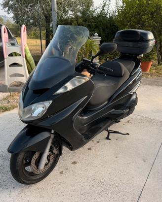 Yamaha majesty 400