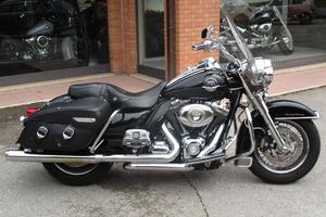 Harley-Davidson FLHRC Road King Classic 2010
