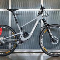 Santa Cruz Hightower C Tg. L 2021 MTB Usato