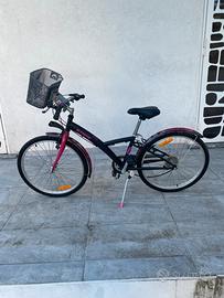 bicletta bambina marca B’Twin con freni Alhonga