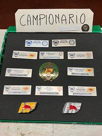 Stemma e targhette Lancia Delta