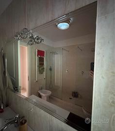 Specchio con  luce led inclusa