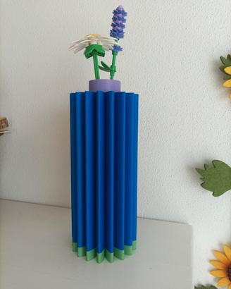 vaso monofiore a forma di fiordaliso  in stampa3d