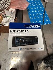 Autoradio ALPINE UTE-204DAB