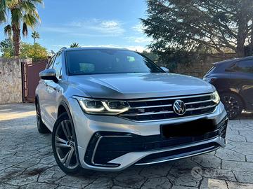 SUV Volkswagen Tiguan