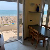 Fronte-diretto mare/piscina/pza Milano/bilo/4-5pax